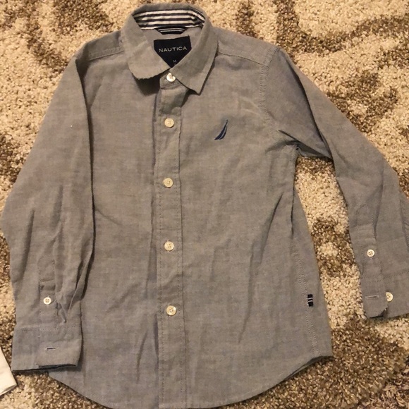4 boys shirts - Picture 2 of 5